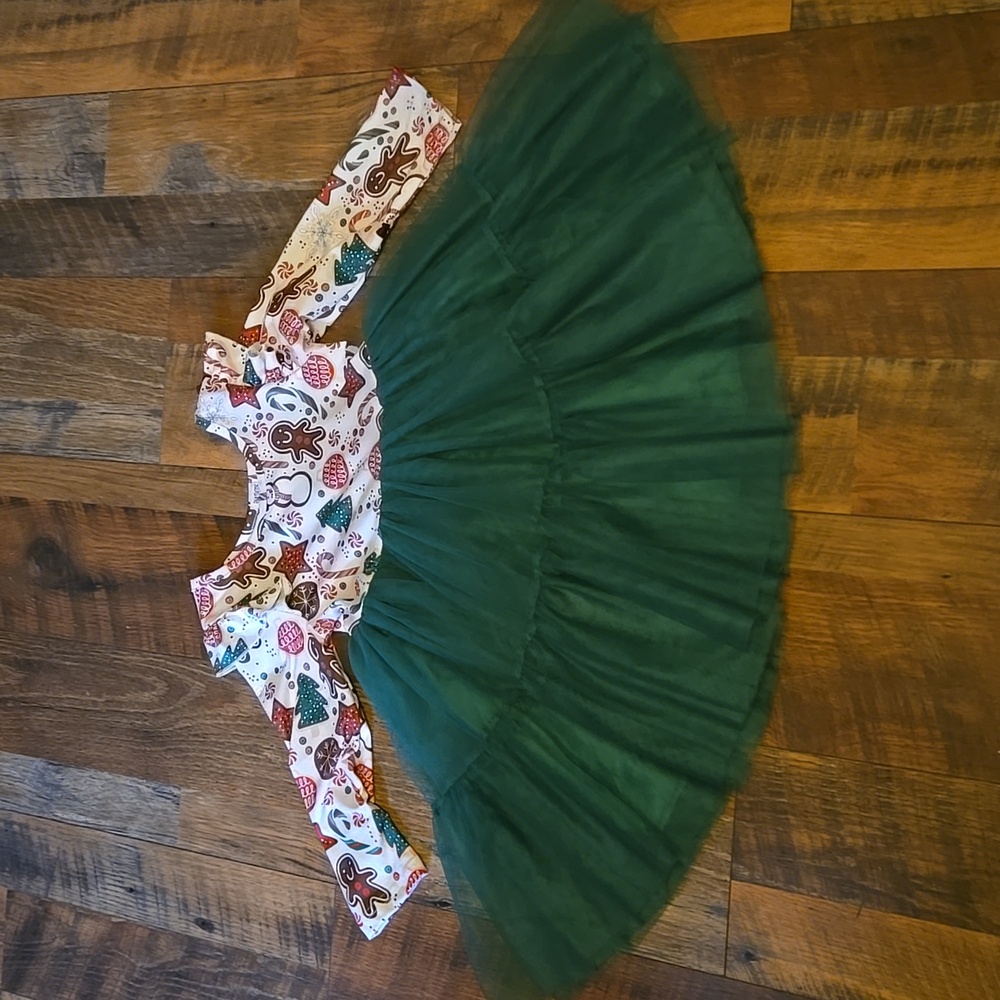 Mia Bella girls size 5T christmas dress